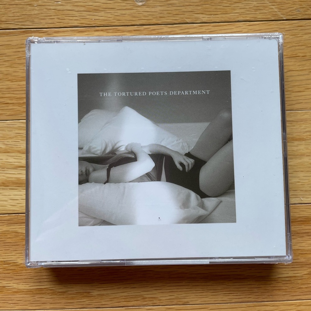 The Tortured Poets Department Collector’s Edition Deluxe CD “The Manuscript”